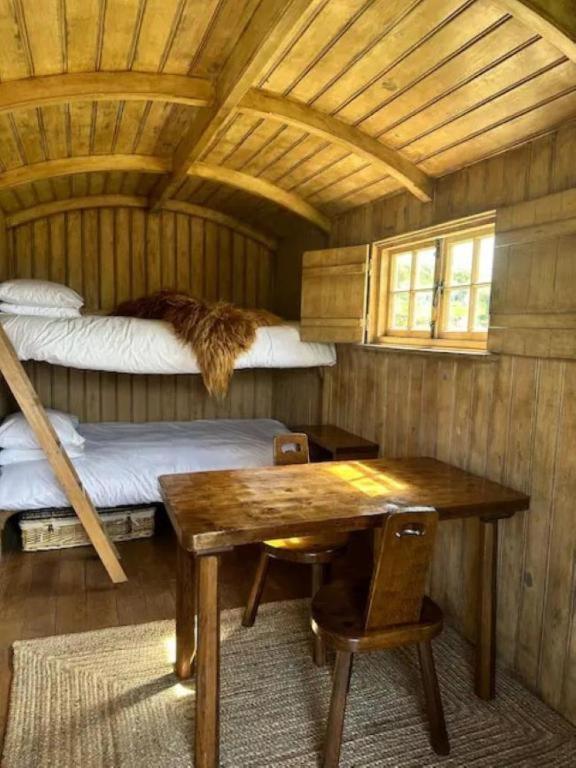 The Rudloe Near Bath - Marco Pierre White Hotel Corsham Room photo
